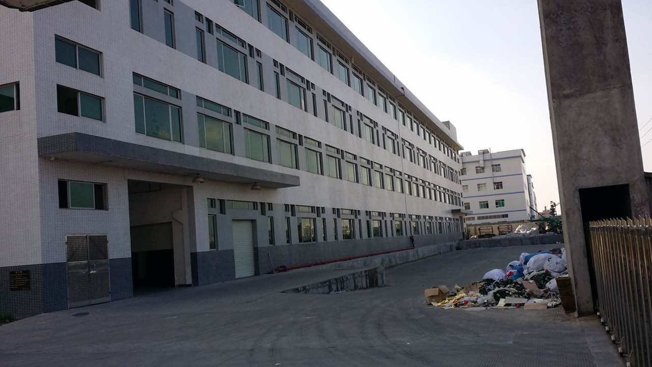 企石東山獨門獨院10000平方廠房出租【帶獨立辦公樓、卸裝平臺】