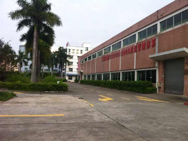 東莞東城獨(dú)院?jiǎn)螌訌S房帶牛角3800平方廠房出租