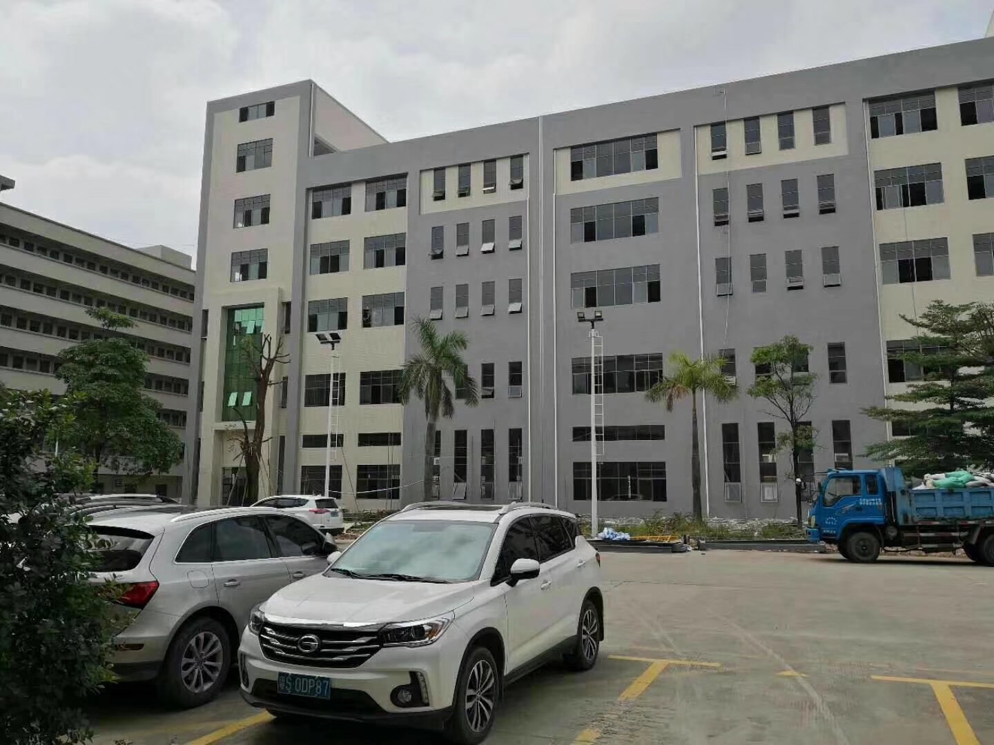 東莞大嶺山原房東獨院標準廠房4500平方廠房出租帶牛角位